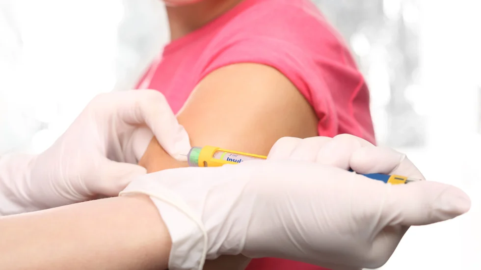 Szczepienie przeciw wirusowi HPV obowiązkowe od 2027 r.